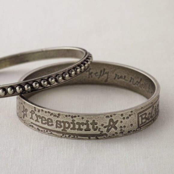Kelly Rae Roberts Silver Message Bangles Free Spirit Set of Two New - Picture 2 of 2
